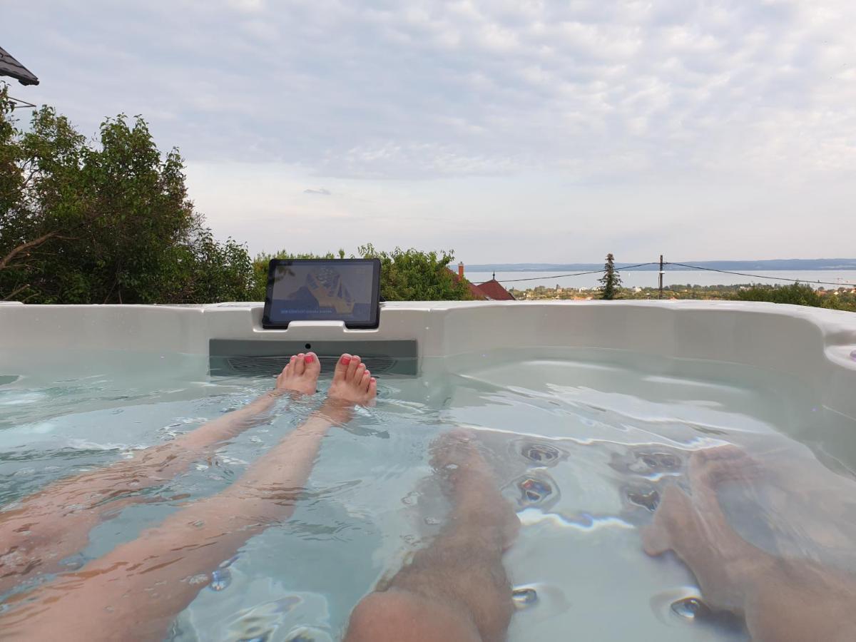 Lakeview Apartments Balatonfuered Dış mekan fotoğraf