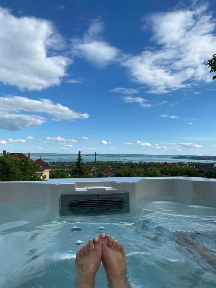 Lakeview Apartments Balatonfuered Dış mekan fotoğraf