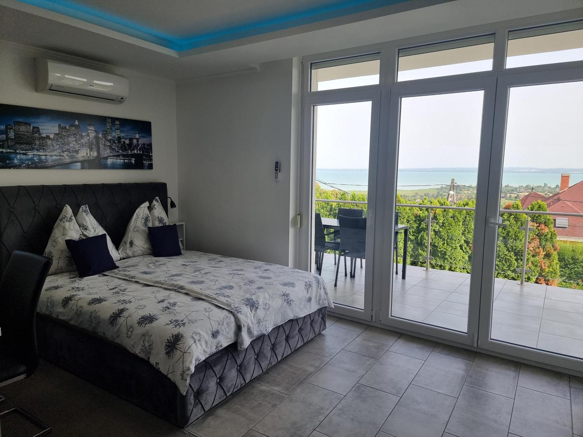 Lakeview Apartments Balatonfuered Dış mekan fotoğraf
